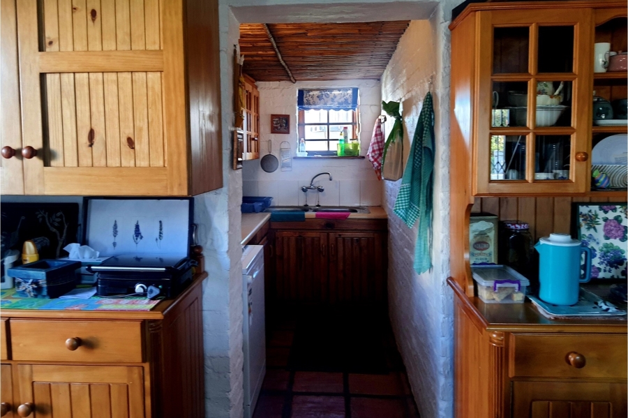 4 Bedroom Property for Sale in Boggomsbaai Western Cape